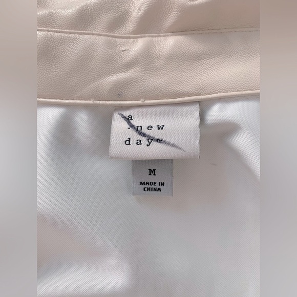 Cream Button-Up Coat - Picture 4 of 5